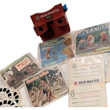 Vtg GAF Red View Master Viewer w/33 Reels Disney Peanuts Pooh 1960's