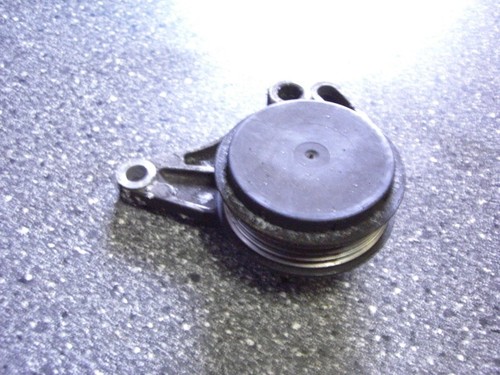 VW Passat 3B 96-00 Spannrolle Spanner Rolle Halter Dämpfer
