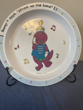Barney Vintage Plastic Plate Lyons Group No Scratches 8-1/4