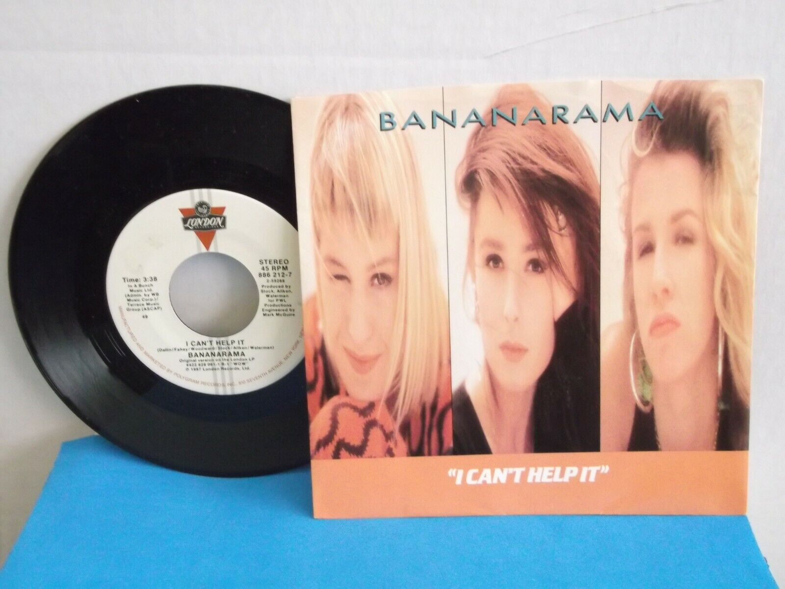 Bananarama,London, "I Can't Help It",US,7" 45 with P/S, 80s pop classic, Mint