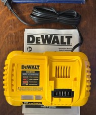 NEW DeWALT DCB118 20V/60V Volt MAX Lithium-Ion FLEXVOLT Fan-Cooled Fast Charger