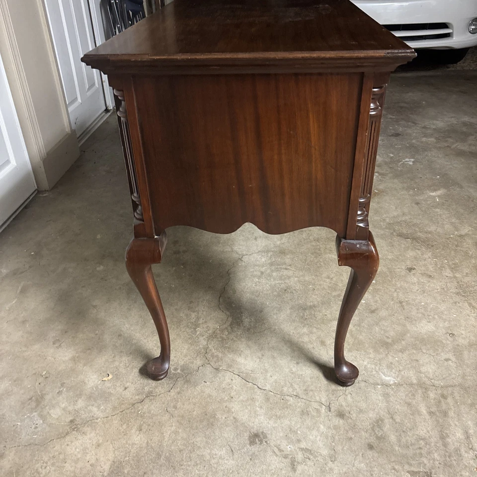 Escritorio de caoba Foto 2 de 4