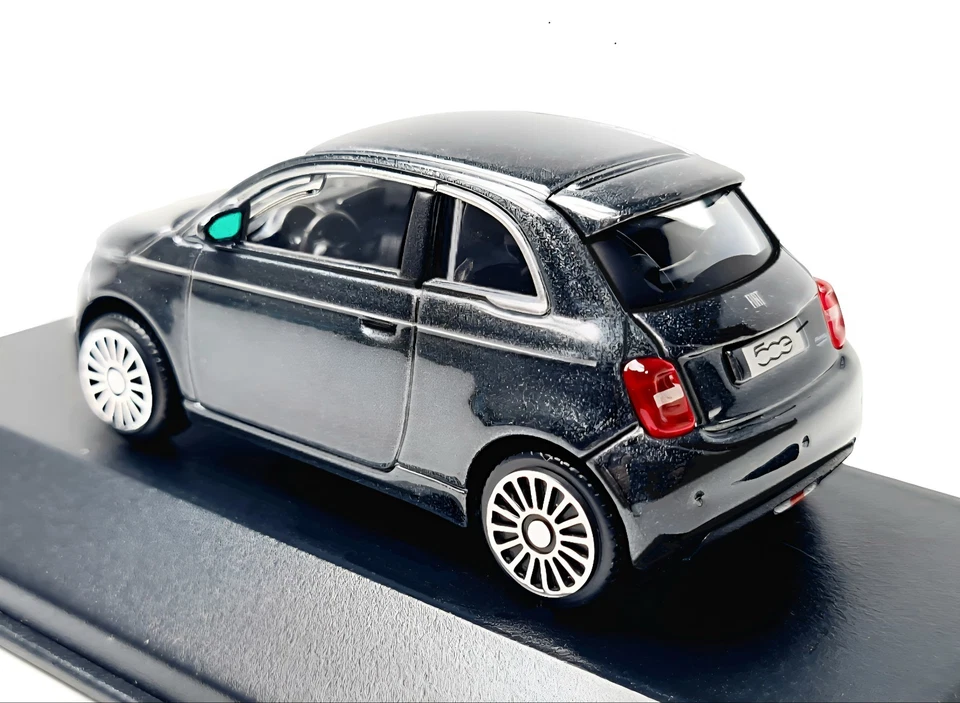 Mirrow Gray New 2025 FIAT e500 Piccolo Cinquecentto 1:43 Scale Minichamps - Image 2 of 4