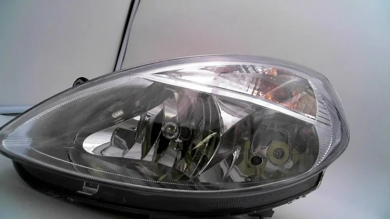 51774224 FARO ANTERIORE SINISTRO per LANCIA YPSILON (TE) (06/03>09/06<) 1.2 8V - Immagine 3 di 4