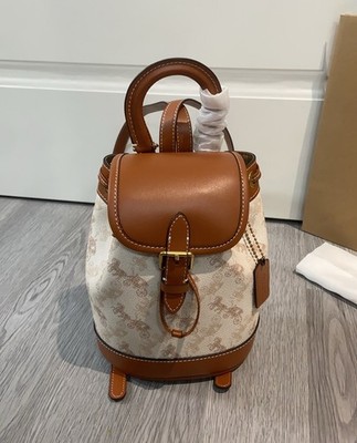 C0ACH Harper BackPack With Horse and Carriage Print Chalk  New Outlet CAM31 Bag