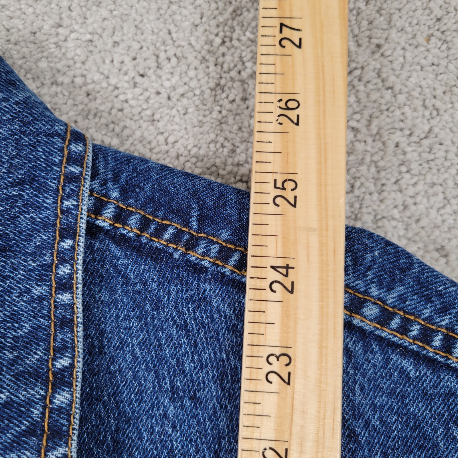 Wrangler Denim Jacket Mens Medium Blue Trucker Rugged Wear Outdoor RJK30AN