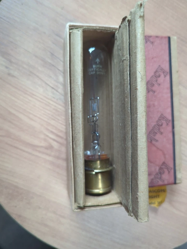Vintage Kodak Kodascope Eight Model 50R Projection Lamp Bulb Boxed - Image 2 of 4