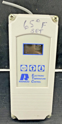 1 USED RANCO ETC-211000-000 ELECTRONIC TEMPERATURE CONTROLLER ***MAKE OFFER***