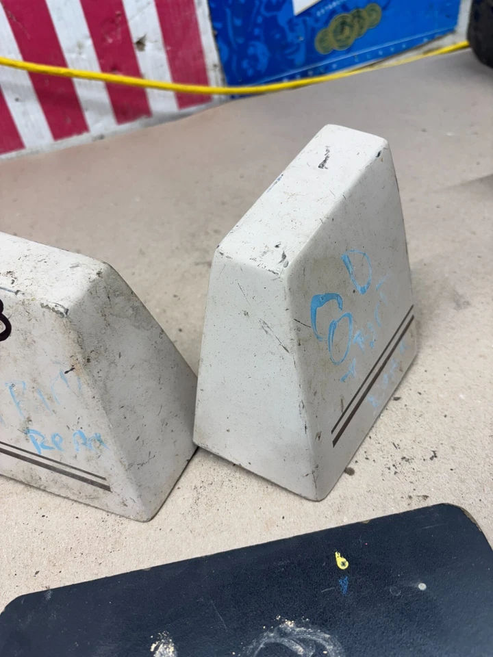 1980 年 1981 年福特 Thunderbird TBird Quarter 面板加长填料端盖套装 — 第 3/4 张图片