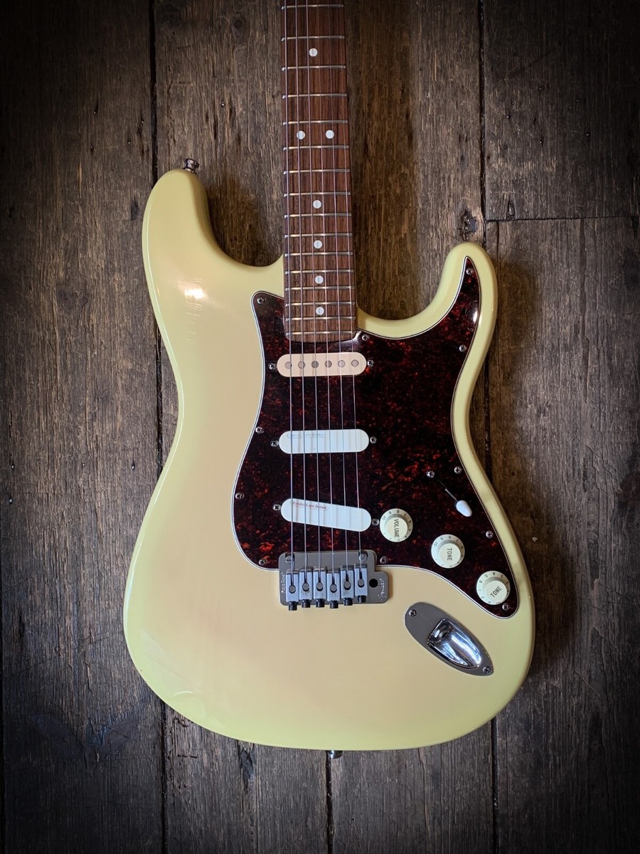 Fender USA strat plus 緑青 1994年製 ヴィンテージ Fender Strat Plus Deluxe BlueBurst 1993年製 買取ました