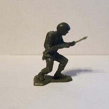 1963 Louis Marx WW2 World War 2 II Green American USA Toy Soldier 60MM Figure