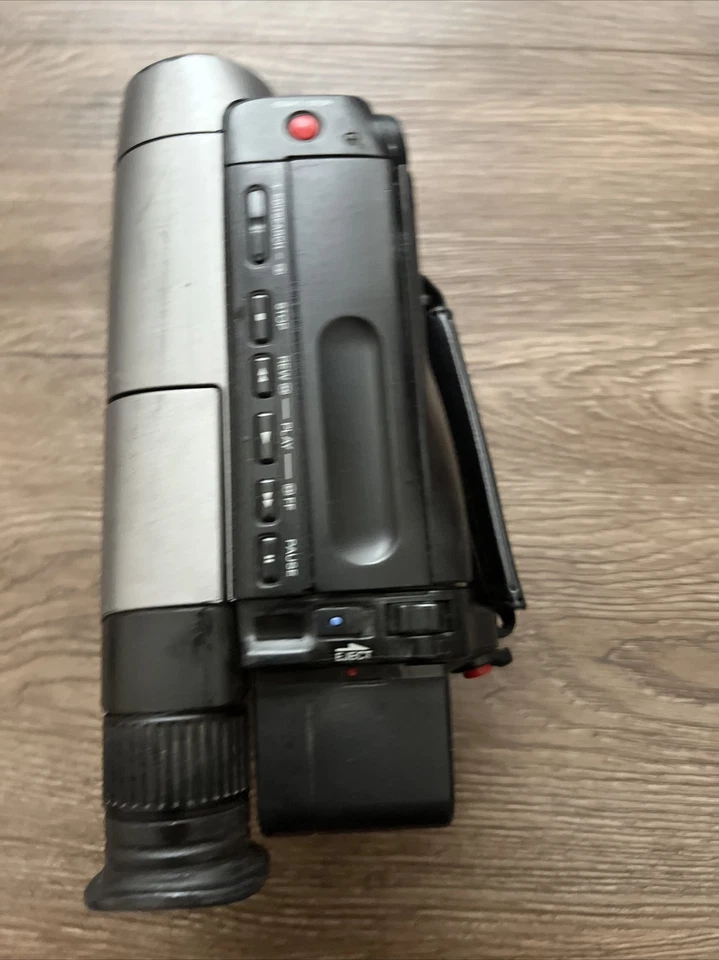 SONY HANDYCAM CCD-TRV11E CAMCORDER VIDEO-8 VIDEO CAMERA ANALOGUE 8MM - Image 4 of 4