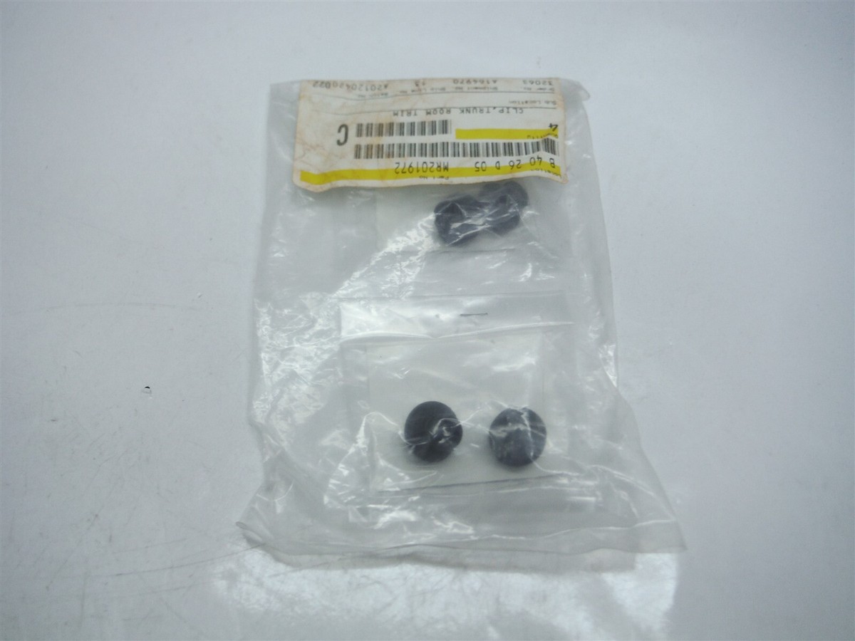 02-17 MITSUBISHI LANCER INTERIOR TRUNK SIDE TRIM FASTENER OEM