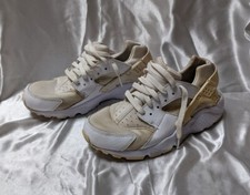 Nike Air Huarache White Running Performance Sneakers Youth s Sz 6.5Y 654275-110