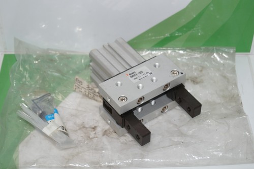 SMC EMHT2-32D Pneumatischer Winkelgreifer (unbenutzt)
