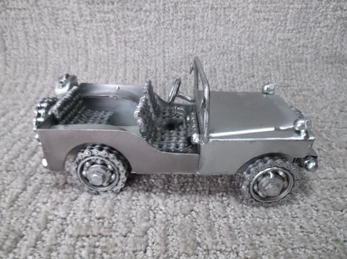 Artisan Off-Road Crafted 4 x 4 Metal Recycled Auto Parts Sculpture - Picture 3 of 6