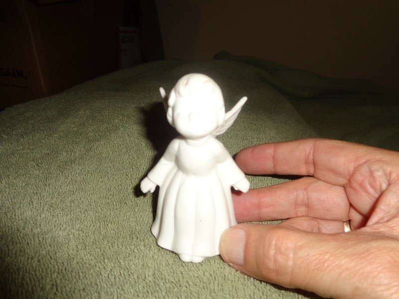 ceramic angel made in Japan, white, 3 1/2" high
