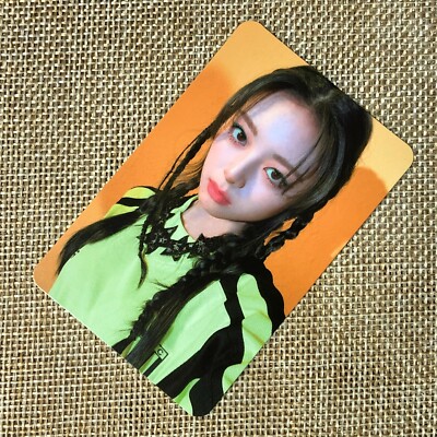 ITZY YUNA #4 [ GUESS WHO ] Official Special Photocard / New / Gift