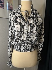 Forever 21 Women  s Long Sleeve Floral Top Size M Elasticized Waist  Sleeve Cuff
