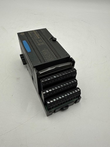 GE Fanuc IC200MDL650G VersaMax Input Module 24VDC 32 Point With Base - Picture 5 of 9