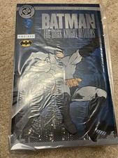 The Dark Knight Returns Batman Hot Toys DC Comics 1 6 Scale Figure CMS024 NEW