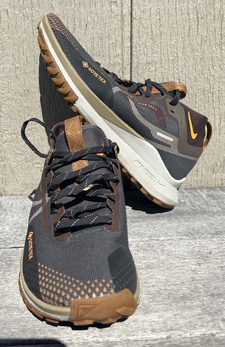 Nike React Pegasus Trail 4 Running Hiking Shoe FD5841-001 Boy 6.5 Women Size 8