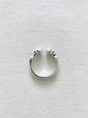 The Great Frog Double Headed Open Skull Band (size P) (RRP