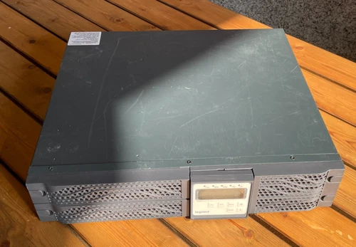 Legrand Daker DK 1KVA UPS - gruppo di continuità