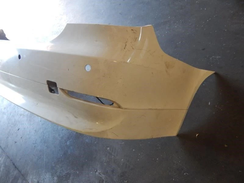 04 05 06 07, BMW 545I, Parachoques trasero sin asistencia de piezas, Blanco, N.º de parte: 51127077940 Foto 4 de 4