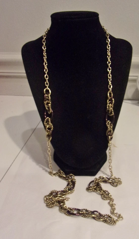 Collar Banana Republic, Eslabón de Cadena de Metal Tono Oro y Bronce, 40" Foto 3 de 4