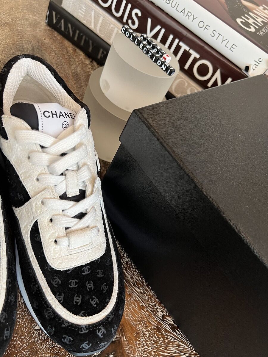 Chanel 22A CC Logo Sneakers White/Black 37.5 BNIB