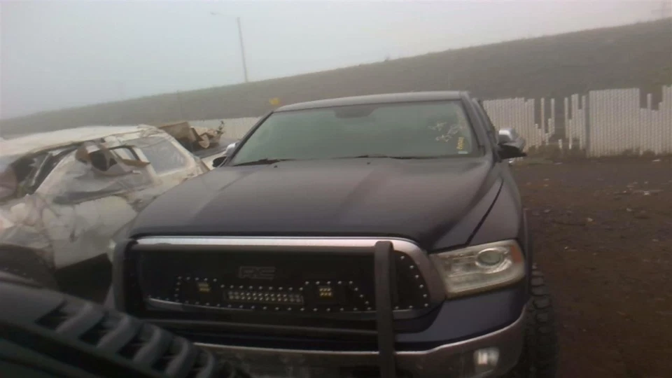 Maçaneta interna RAM1500 2013 31112782 - Imagem 2 de 4