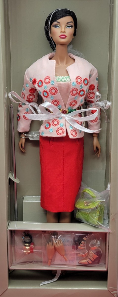 2012 Integrity Toys Sweet Victory Natalia Fatale #91311 Convention