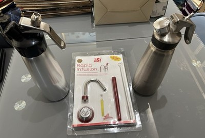 Lot Of Commercial .5 Liter Whip Cream Dispensers, 1 Infuser & 20 Unused Chargers