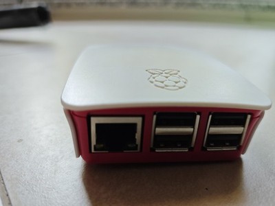 Raspberry Pi 2 Model B, V1.1 Single Board Computer mit Case Hülle