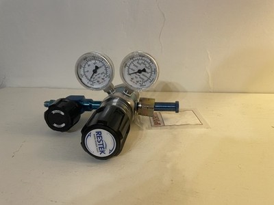 RESTEK Dual-Stage, Sulfinert-Treated Regulator, CGA 330 Model 21360-2