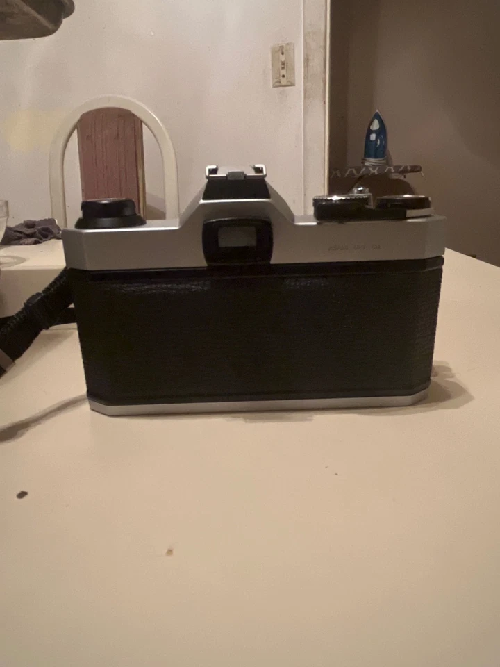 Cámara fotográfica PENTAX K1000 SLR - negra (solo cuerpo) Foto 3 de 4