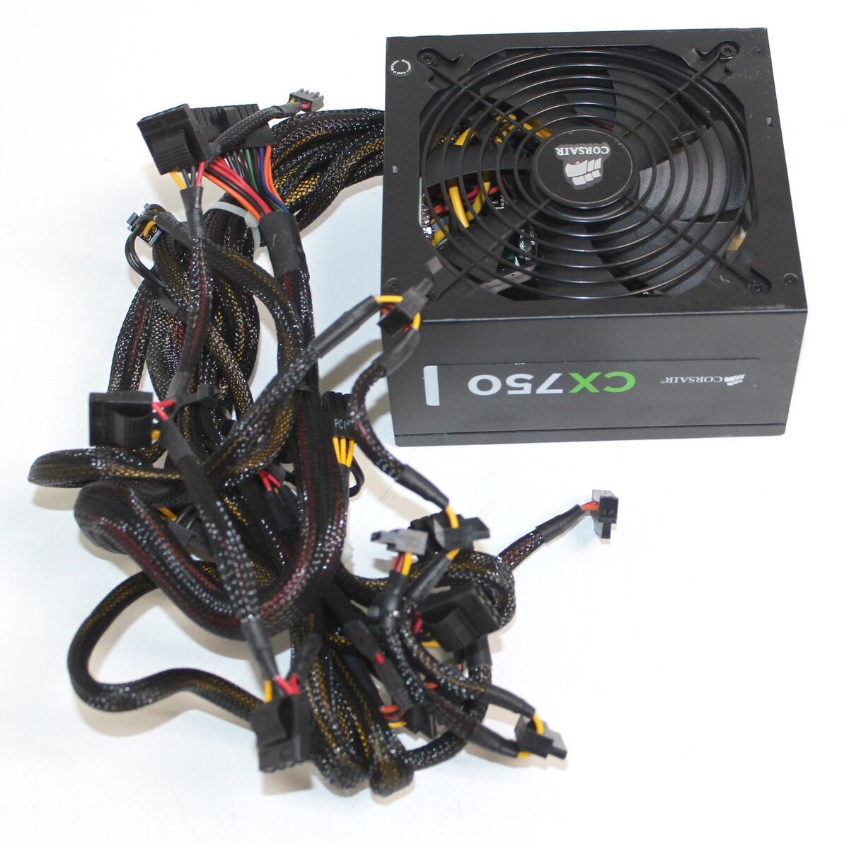 Corsair CX750 750Watt 80 Plug Bronze So Clean Power Supply Corsair CX750 750Watt 80 Plug Bronze So Clean Power Supply