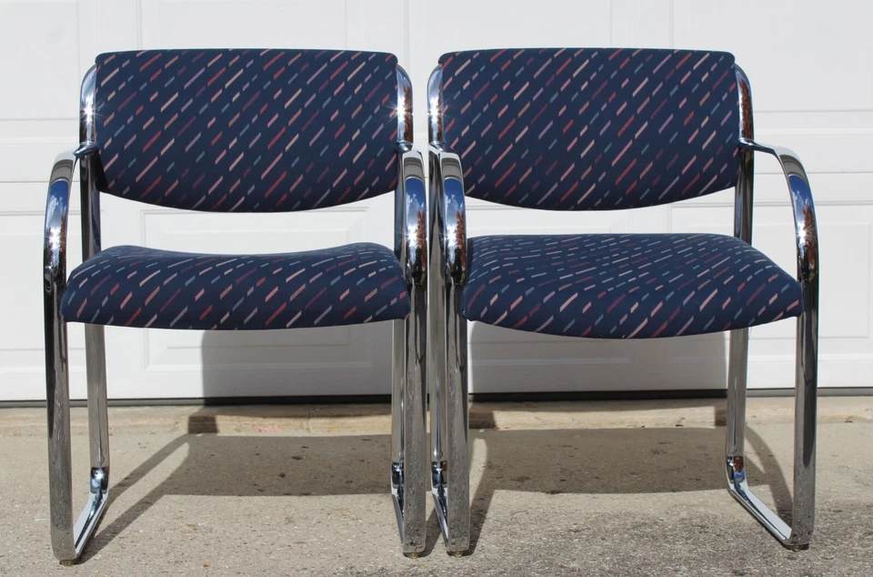 Par de sillones Steelcase cromados de Warren Snodgrass posmodernos años 80 Foto 2 de 4