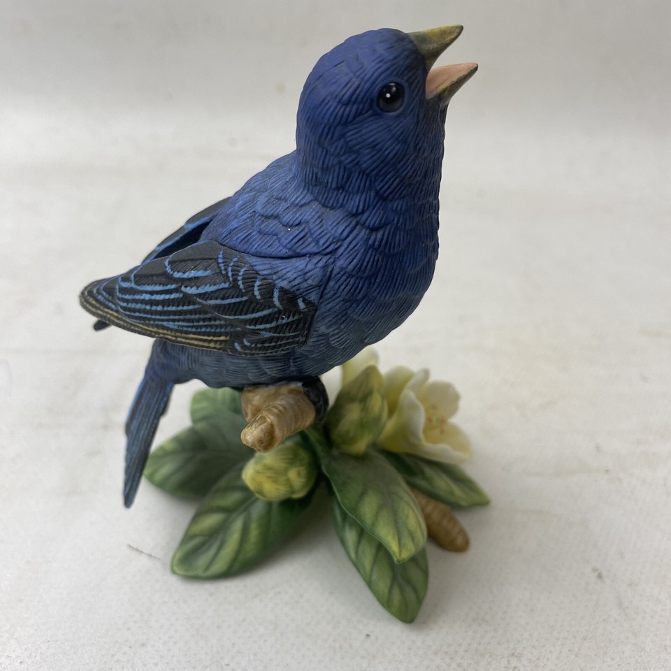 Vintage Lenox Fine Porcelain Indigo Bunting 1993 Bird Figurine 5" Tall