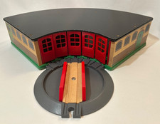 Brio Grand Roundhouse 33736 kompletter Lokschuppen passend für Thomas