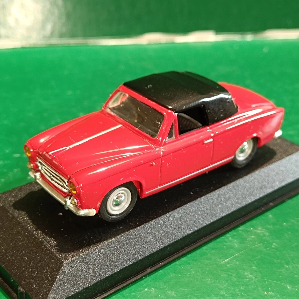 PEUGEOT 403 cabriolet 1/43 LEADER - Photo 2/4