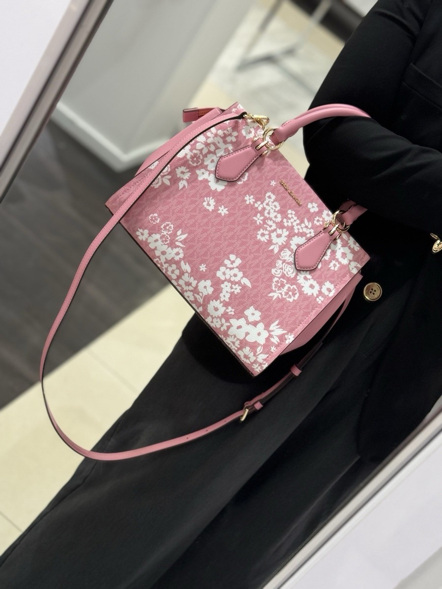 NWT MICHAEL KORS Marilyn Medium Printed Signature Logo Satchel