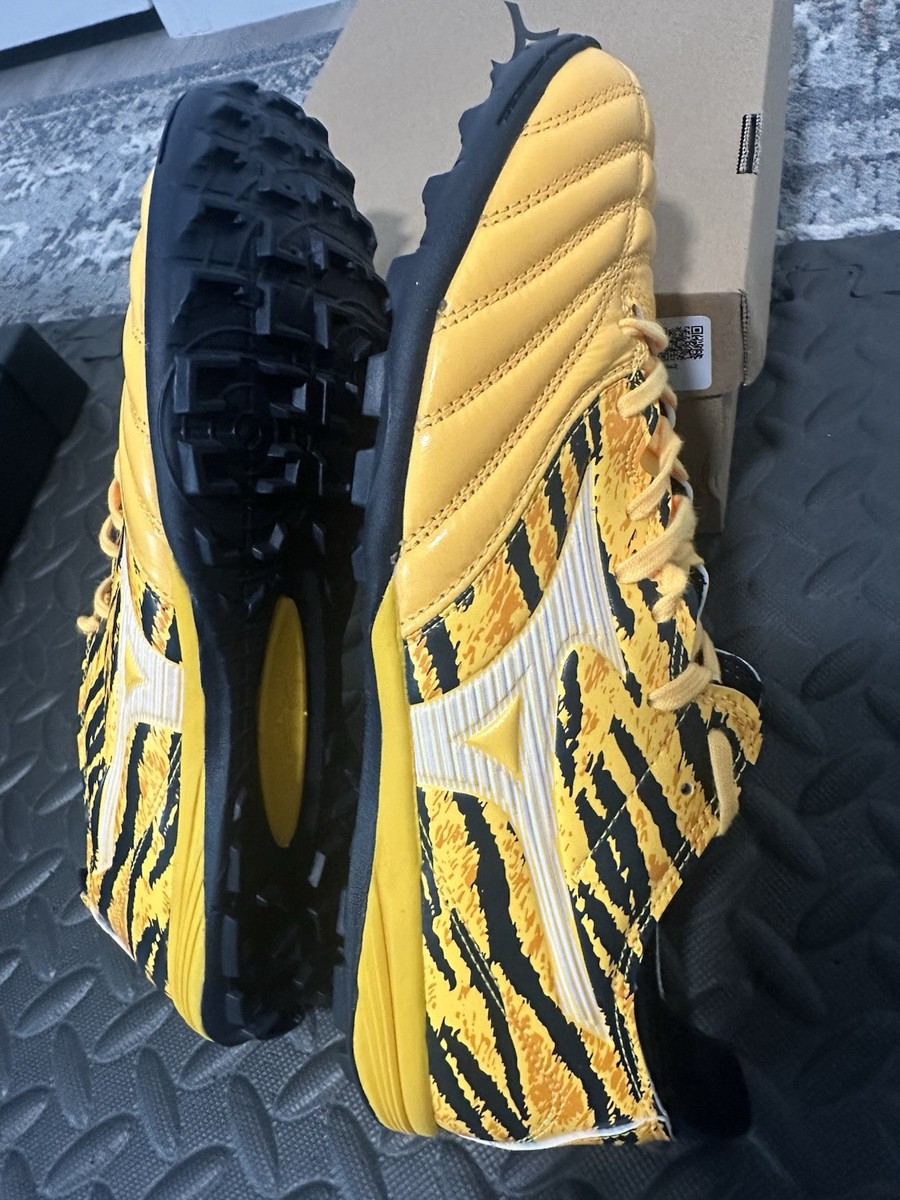 Mizuno Morelia New 3 Pro AS - Size 8 (P1GD228401) Men's Turf