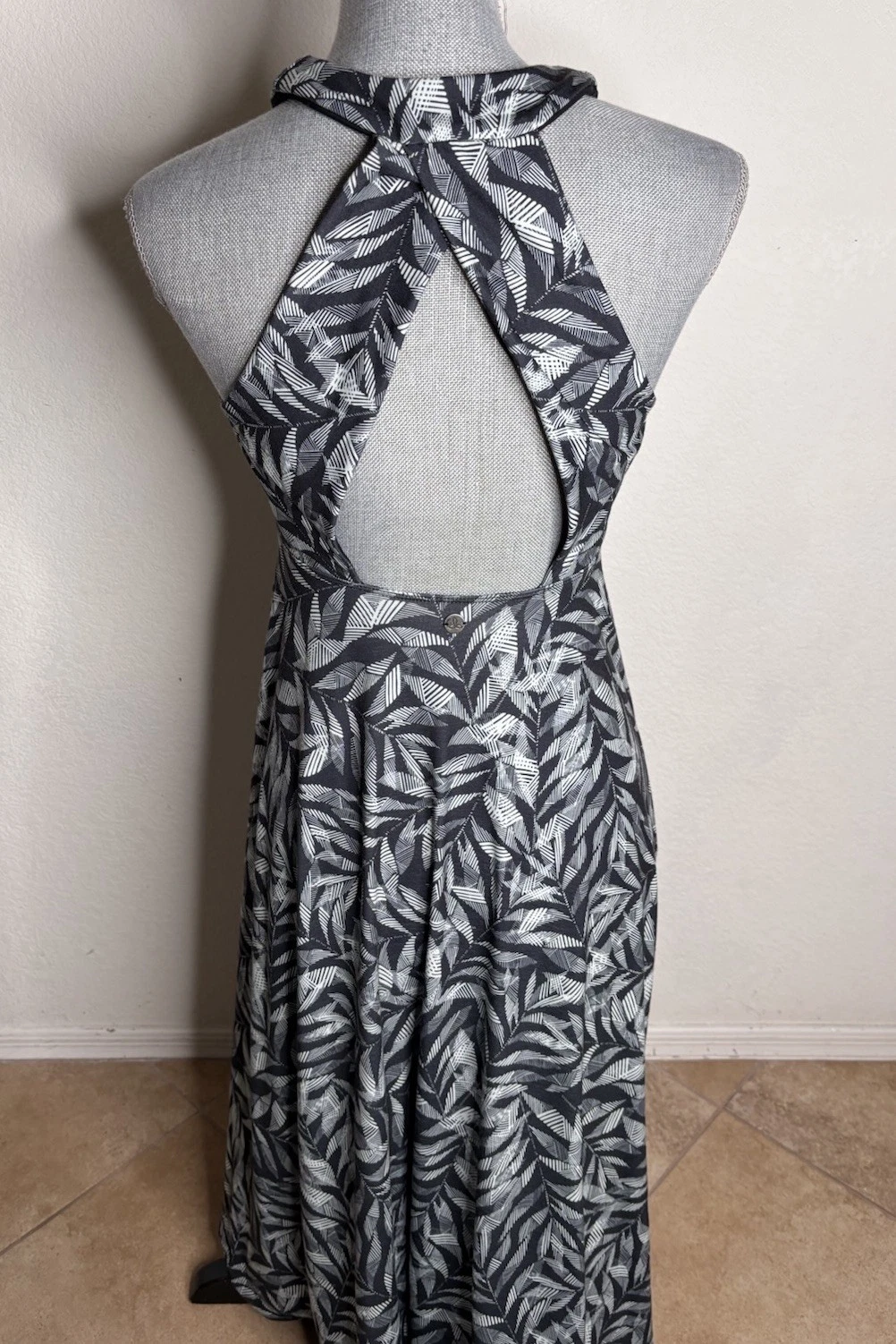 prana saxon dress tropical palm print midi 