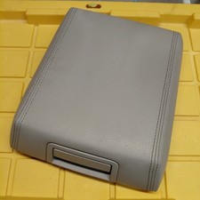 2007-2017 Ford Expedition Leather Center Console Lid Beige Armrest 2007-2017 Ford Expedition Leather Center Console Lid Beige Armrest