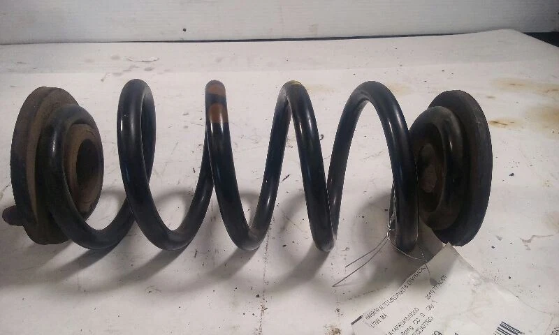 08-15 Audi TT Quattro muelle helicoidal trasero AWD Foto 3 de 4