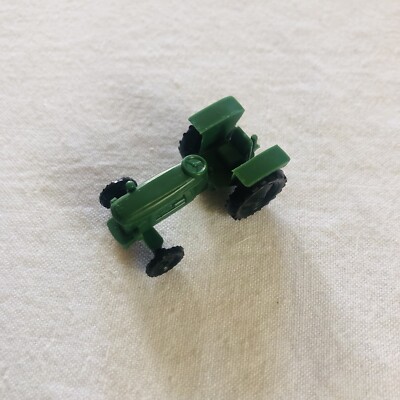 Üei Kinder Ferrero - Autos - PKW Wiking Kopien 1977-82 - Renault Traktor Grün
