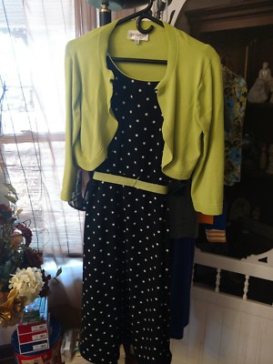 shrug for green dress Black Velvet Dress with Organza Off-Shoulder Shrug M