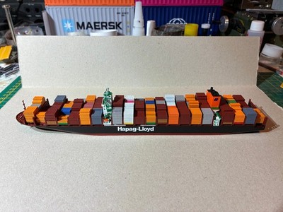 1/1250 Montevideo Express Hapag Lloyd Containerschiff Nautik-Art
